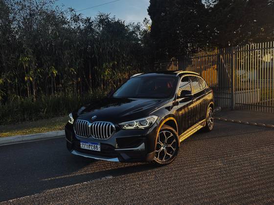 BMW X1 2.0 16V TURBO ACTIVEFLEX SDRIVE20I X-LINE 4P AUTOMÁTICO